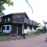 Marina Lester Club * 리드제보