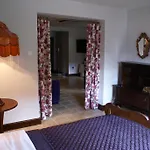 Marina Lester Club *